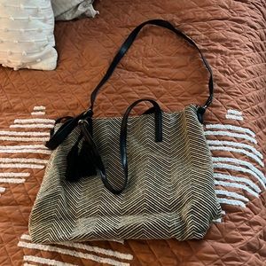 Real cute lucky brand purse